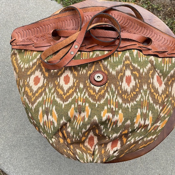 Patricia Nash crossbody/bucket bag - Picture 11 of 11